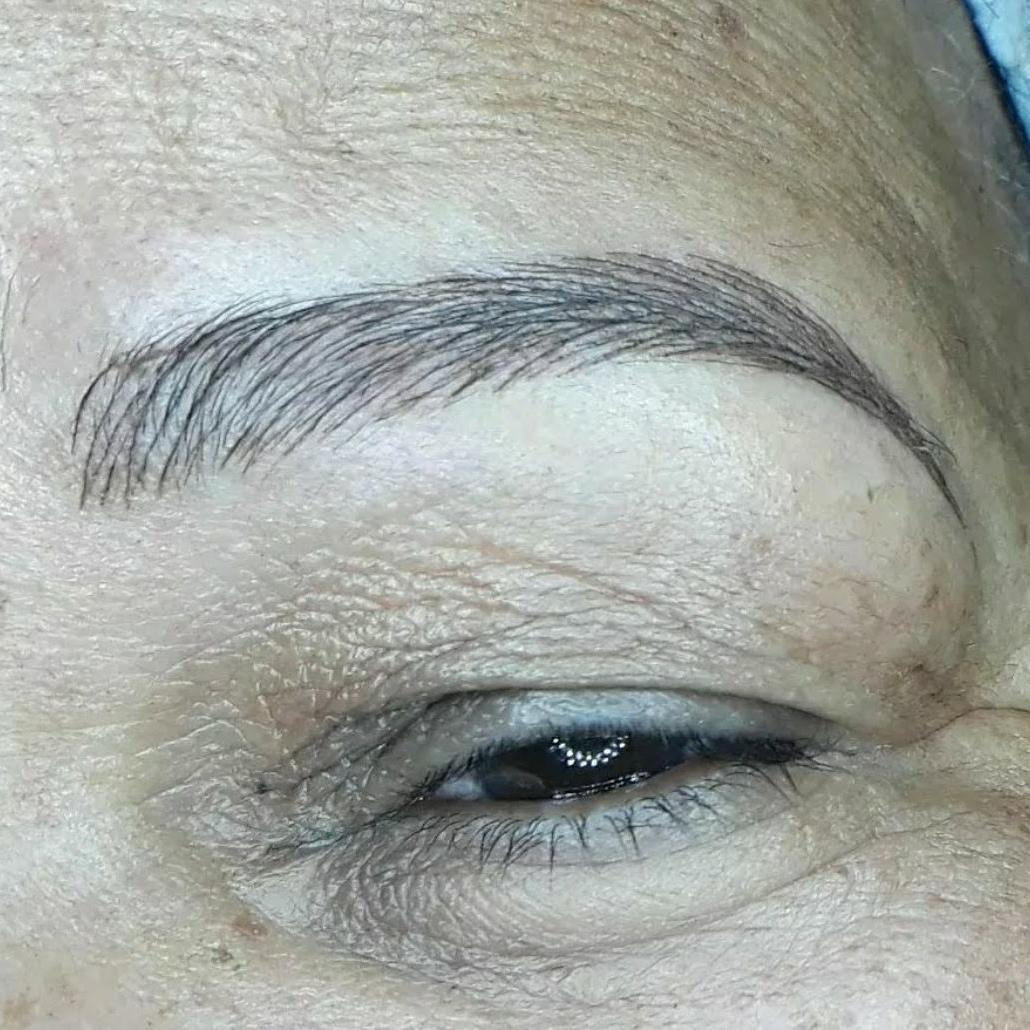 Micropigmentacão fio a fio