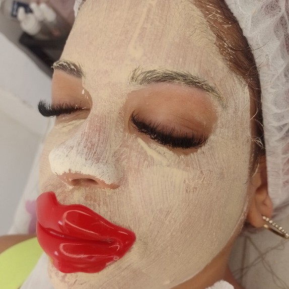 Facial: Limpeza de pele - Hidratação - Lifting  | Sessão (cada)