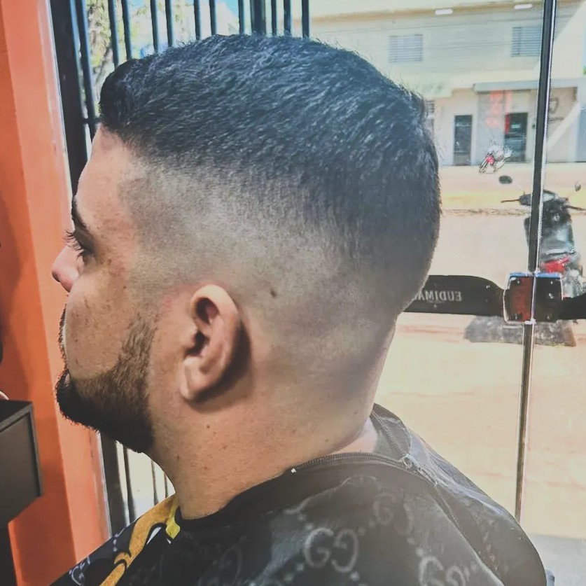 Corte e barba