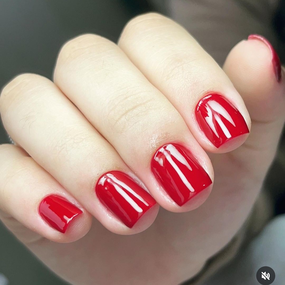 ESMALTAÇÃO EM GEL