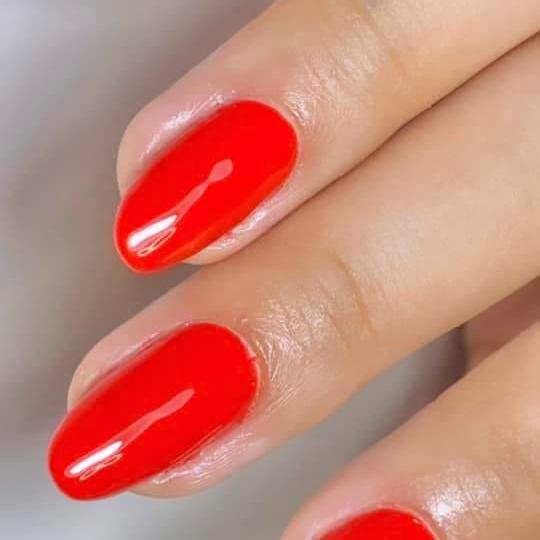 Cutilagem + Esmaltaçao em Gel