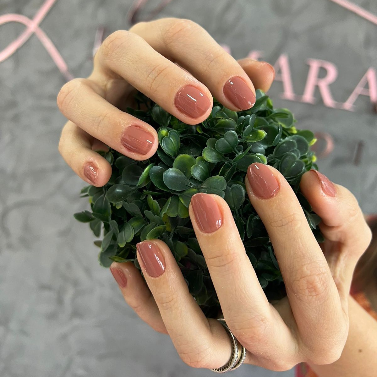 MANICURE: com esmaltação tradicional