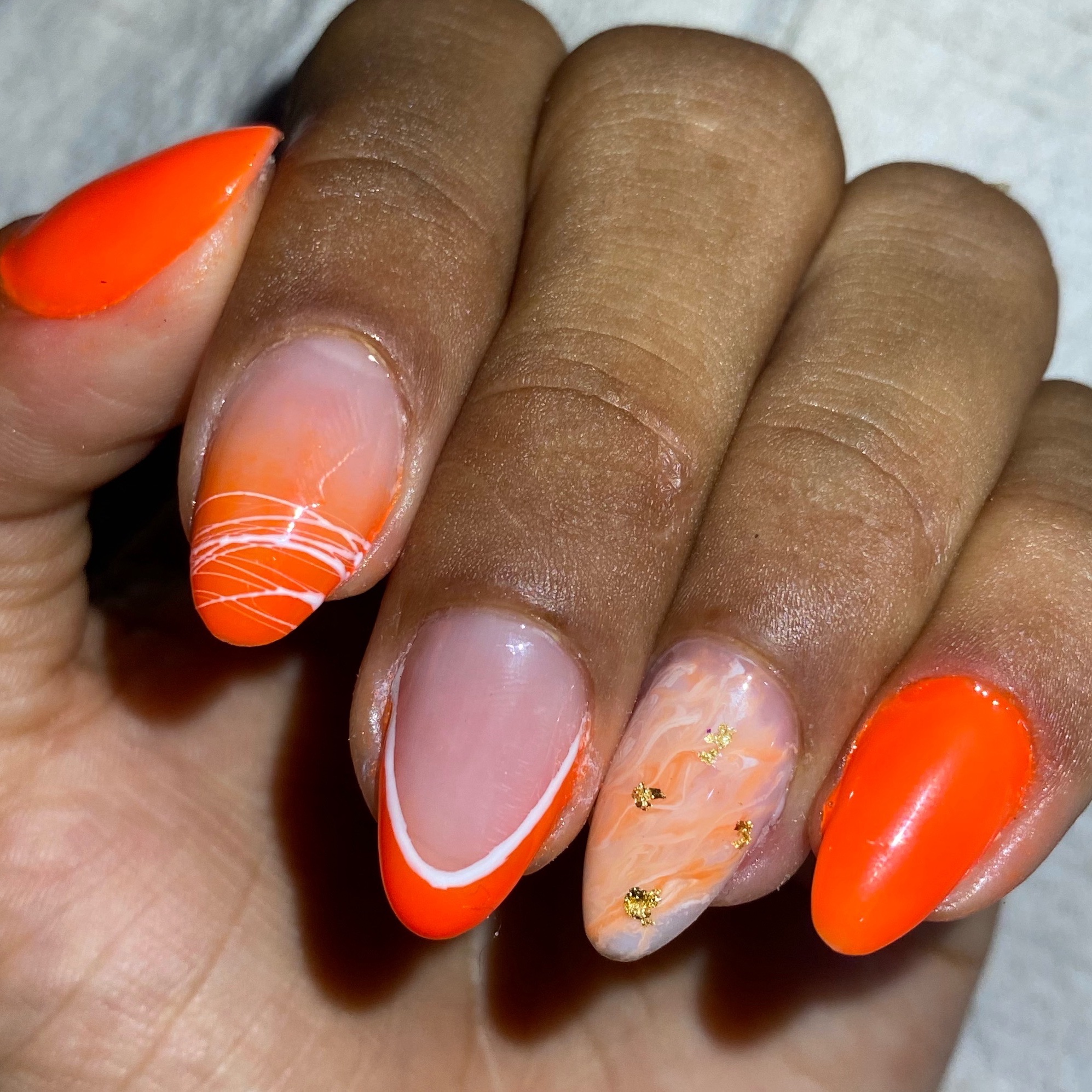 Banho de gel nas unhas naturais