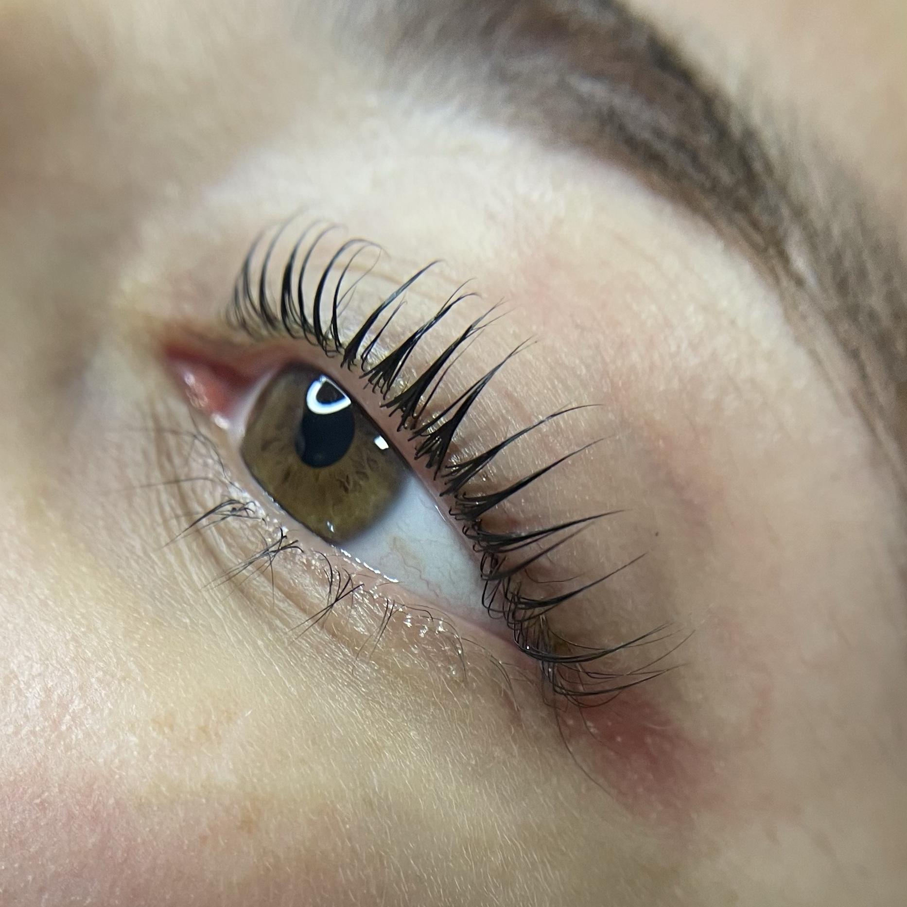 Lash Lifting