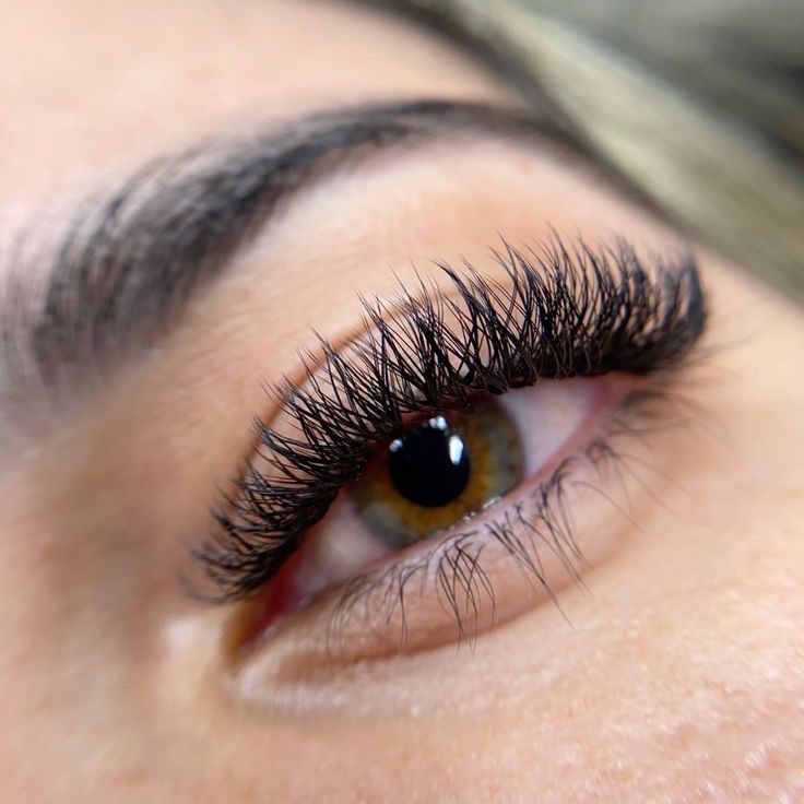Alongamento Cílios Brasileiro