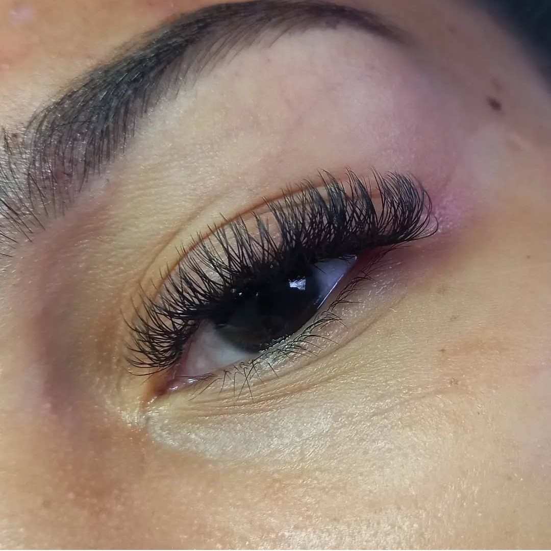 Cílios - Volume 6D/ Egípcio R$140,00 >Manutenção R$90,00