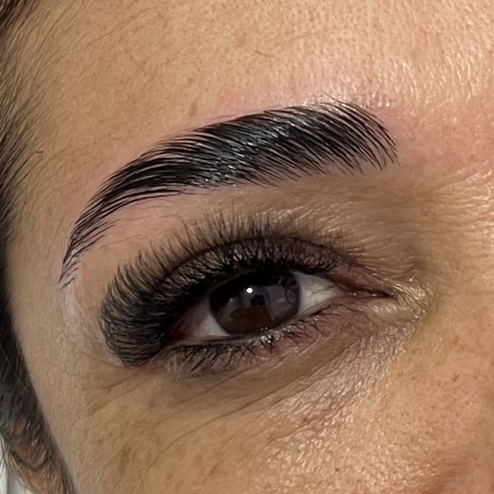 Combo cílios E + brow