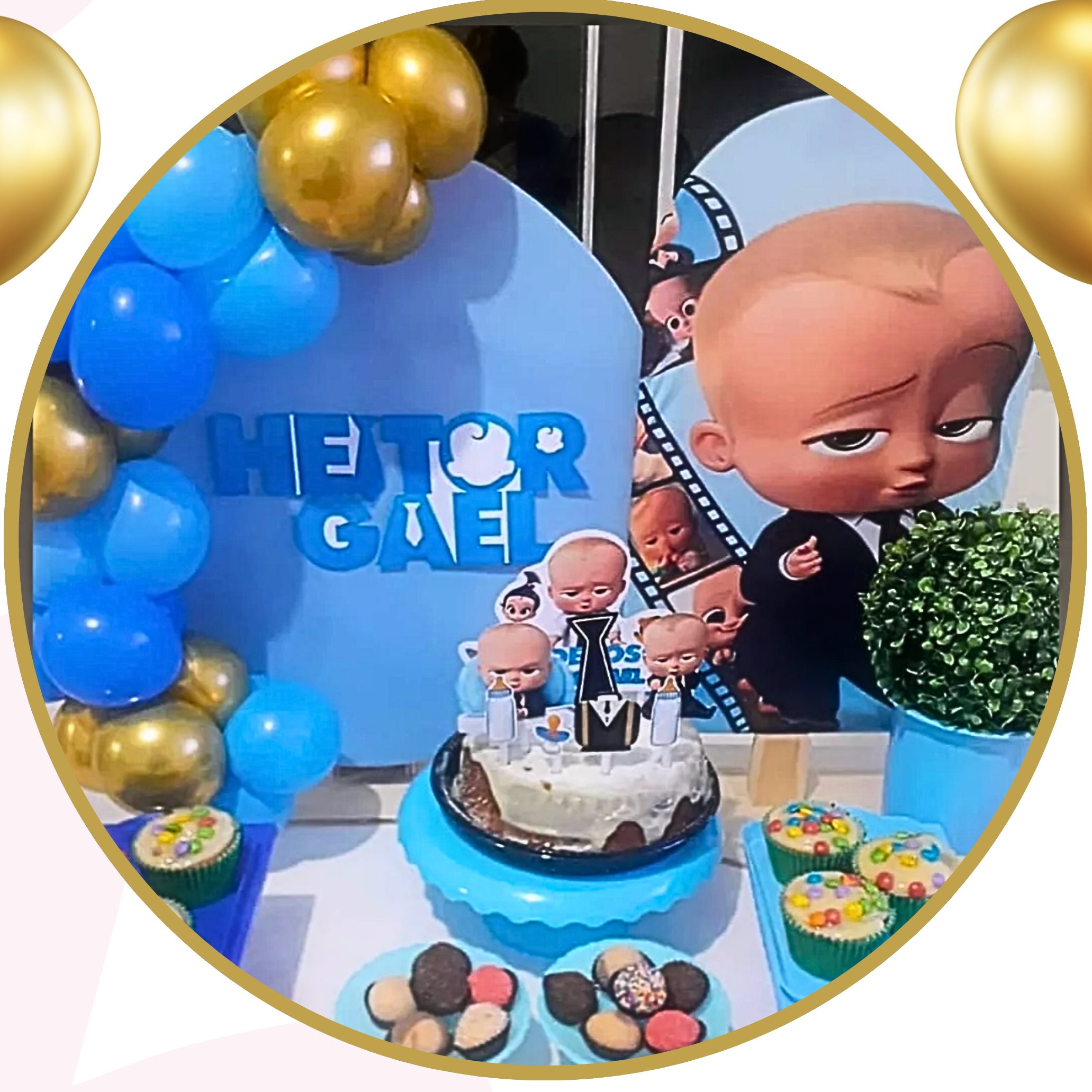 Mini Festa 3 Ouro com 2 Painéis + Estante de Lembrancinhas