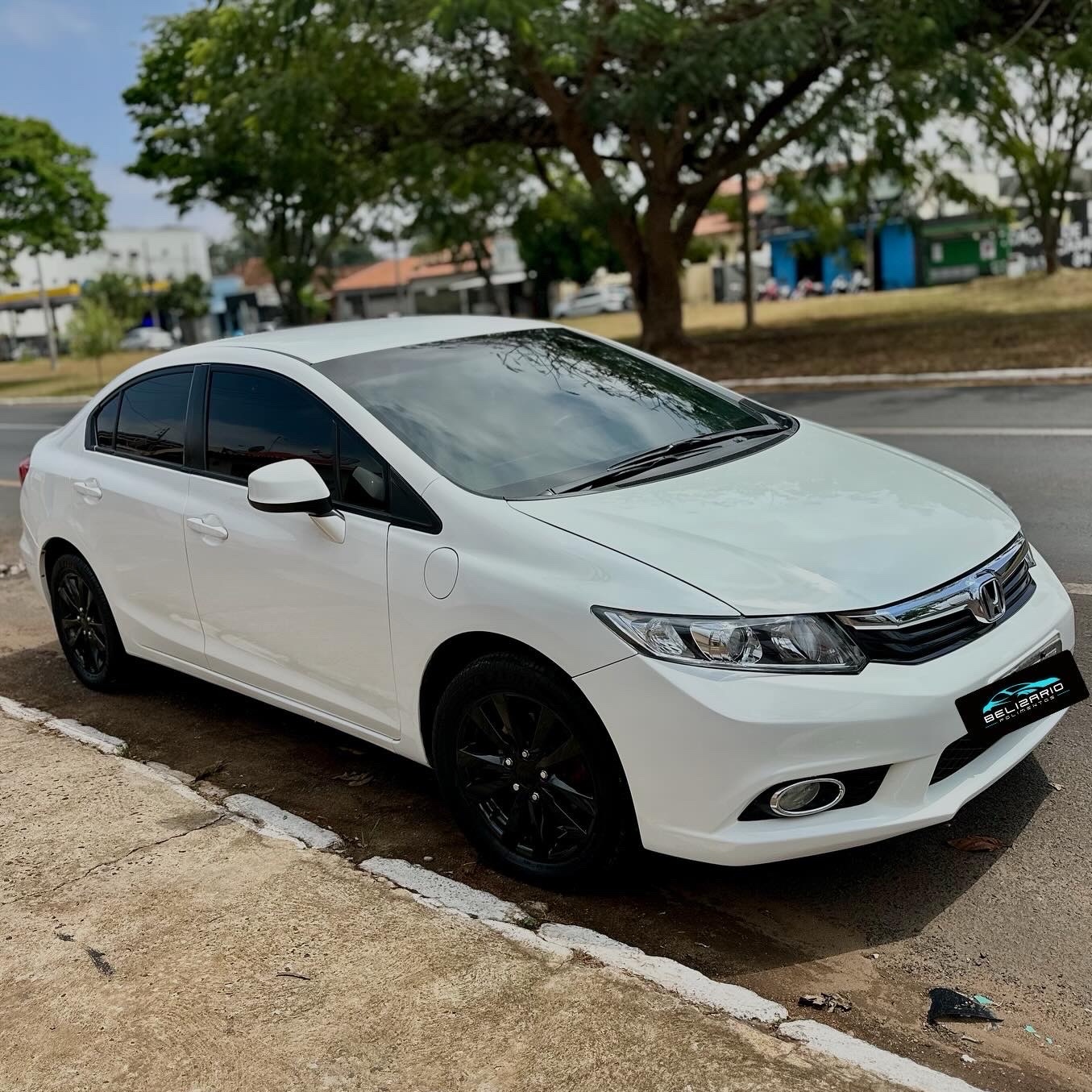 Polimeto de Carro sedan