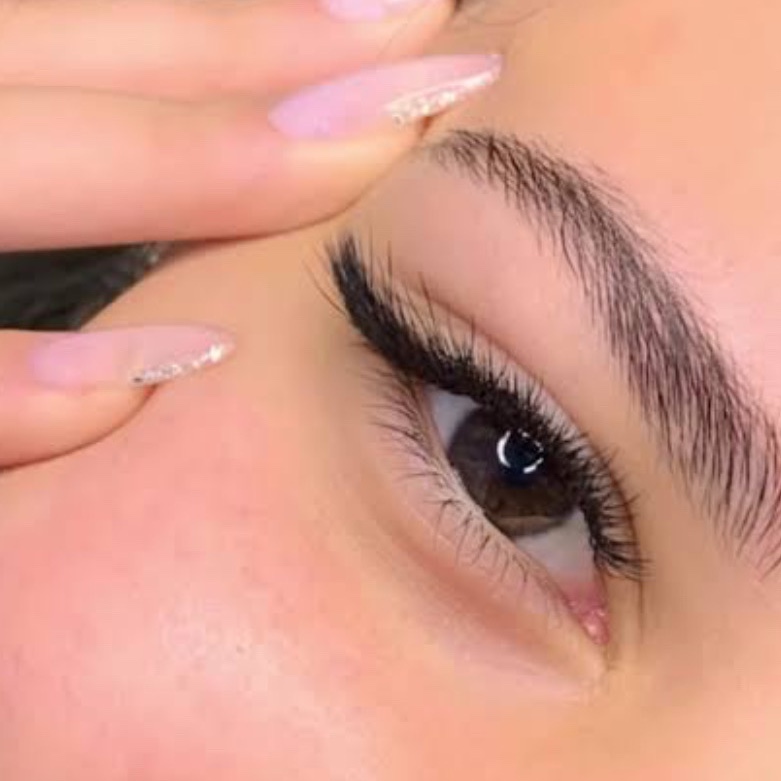 extensão de cílios Fox eyes