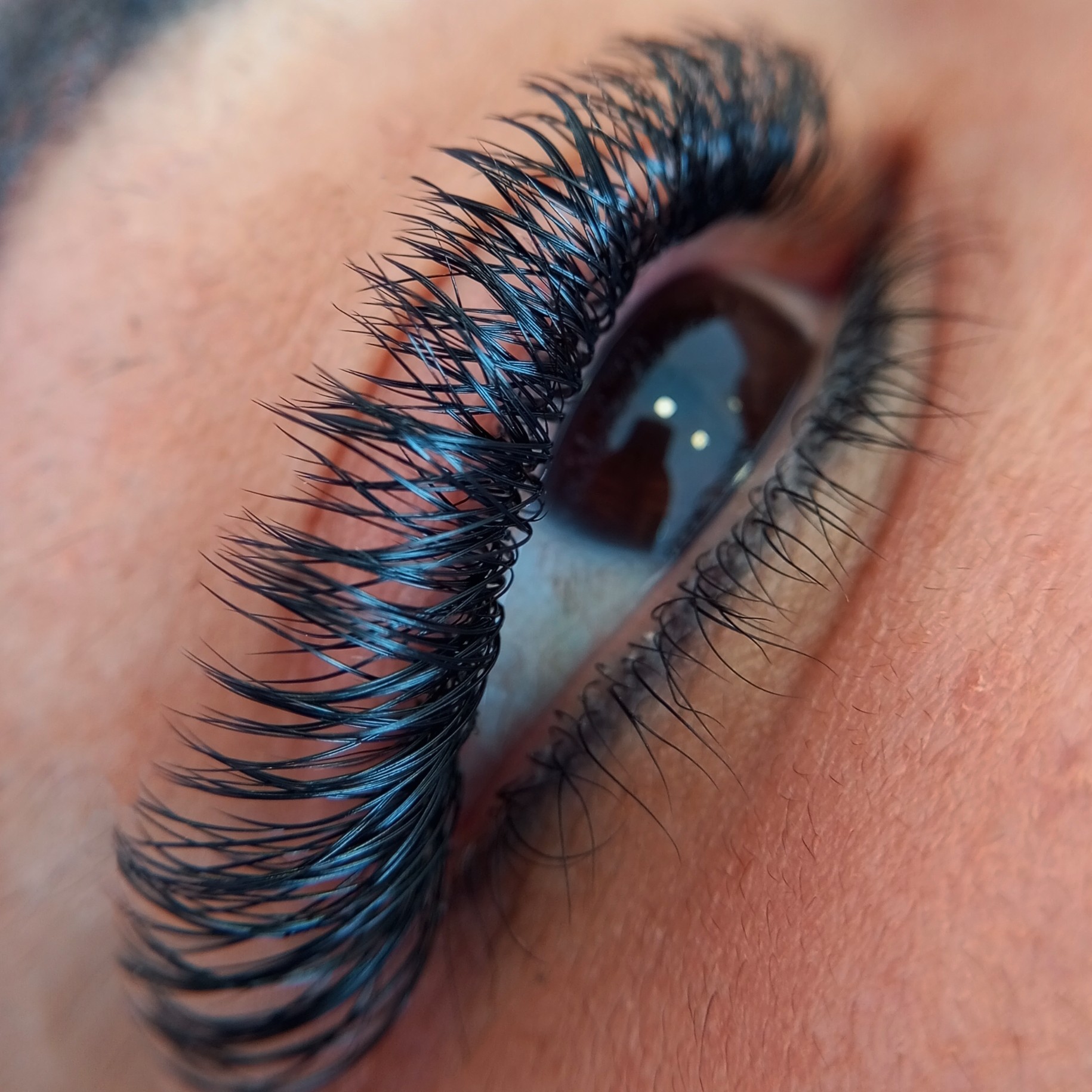 Extensão de cílios - Volume brasileiro