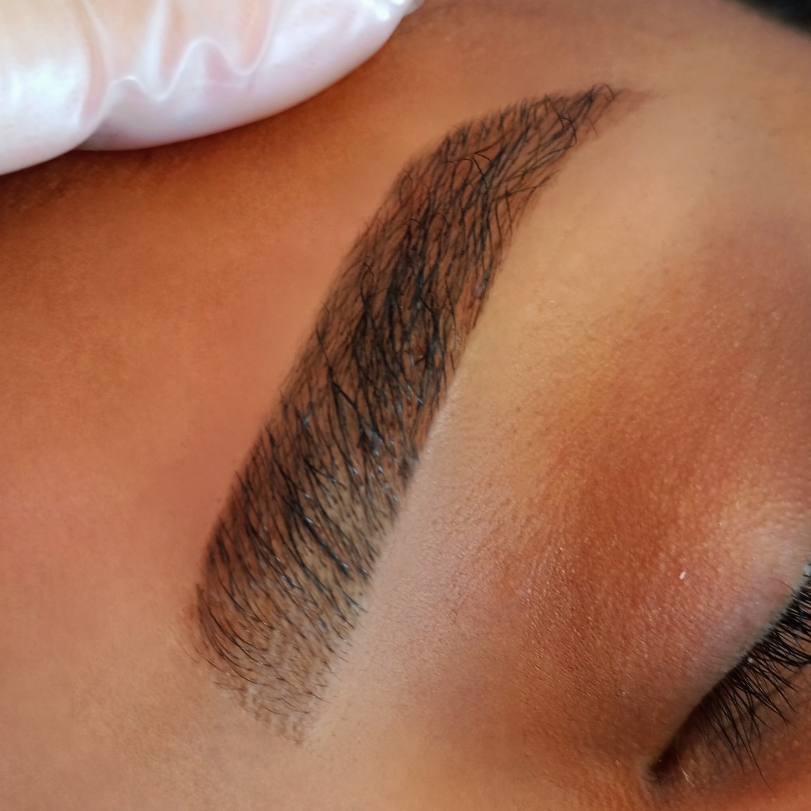 Sobrancelhas - Design com henna