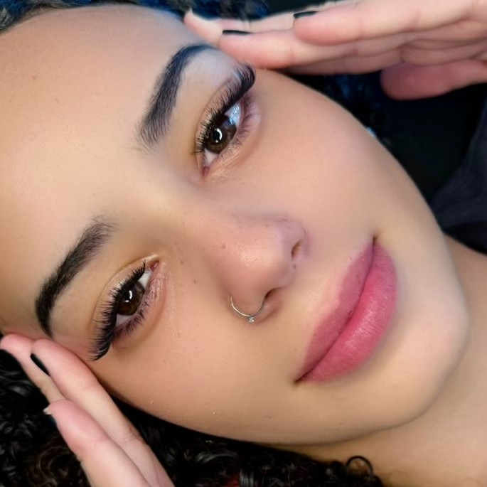 cílios seda estilo gatinho