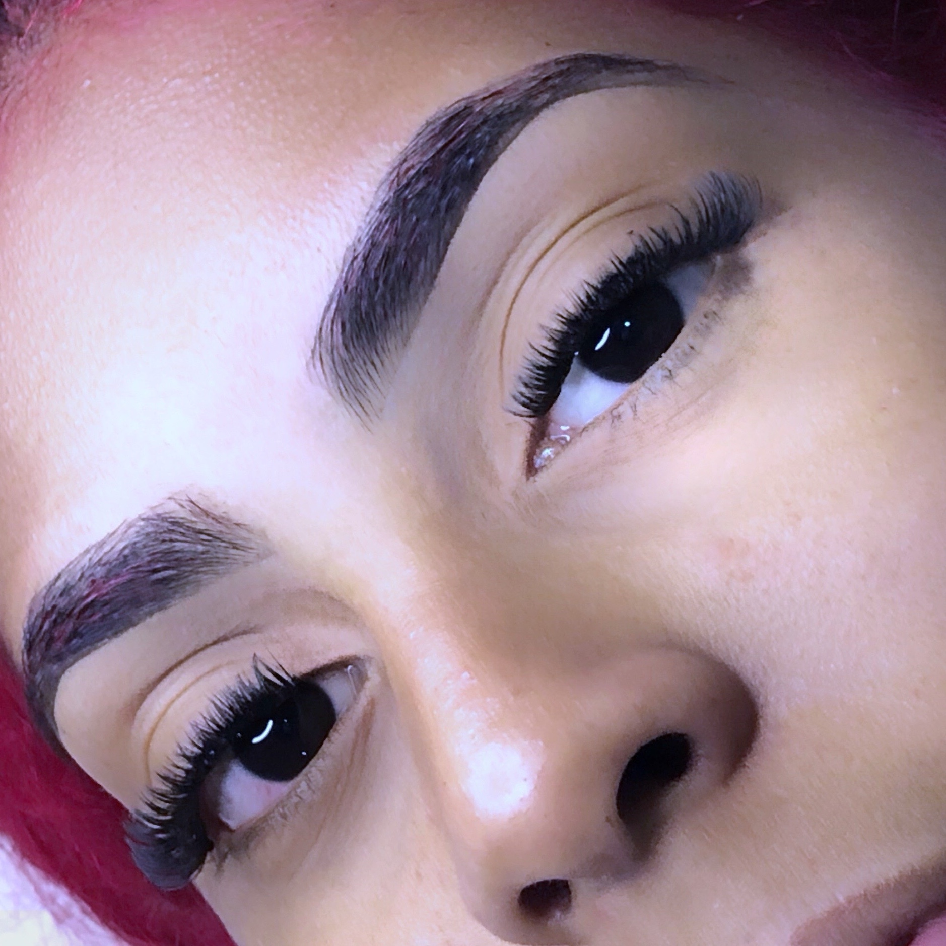 Sobrancelha sem Henna