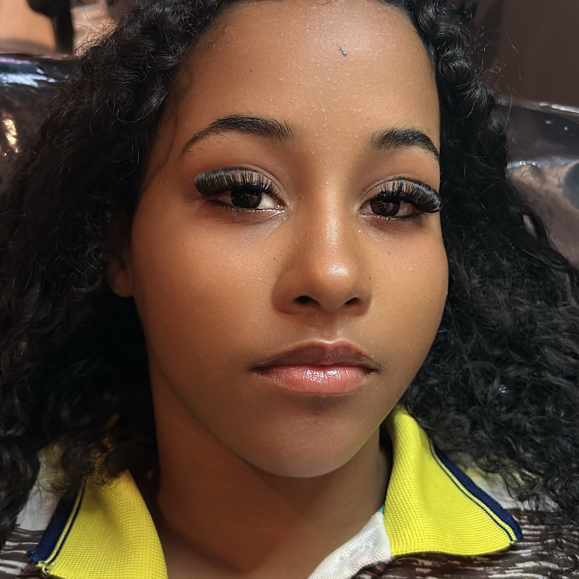 cílios look francês