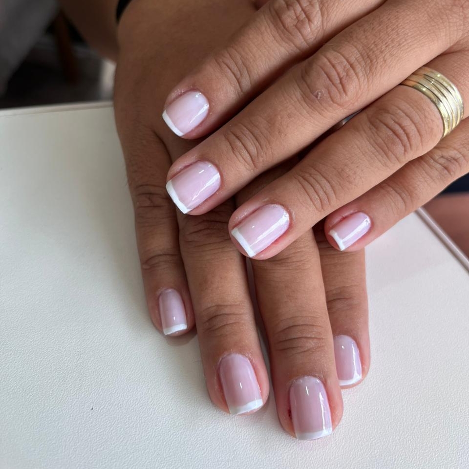 manicure tradicional