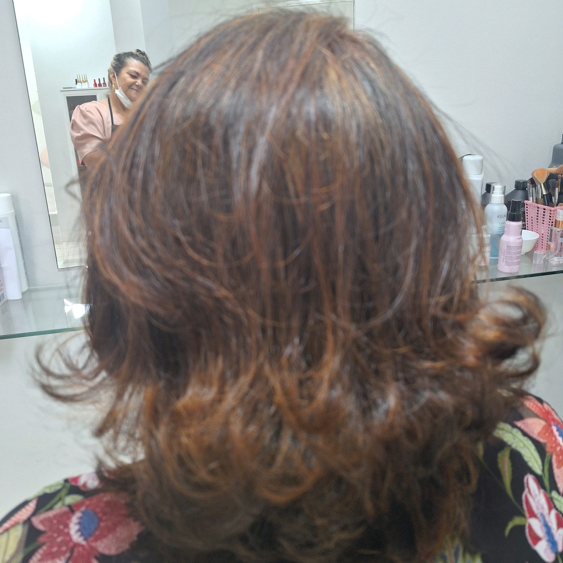 cabelo: corte, coloração, hidratação