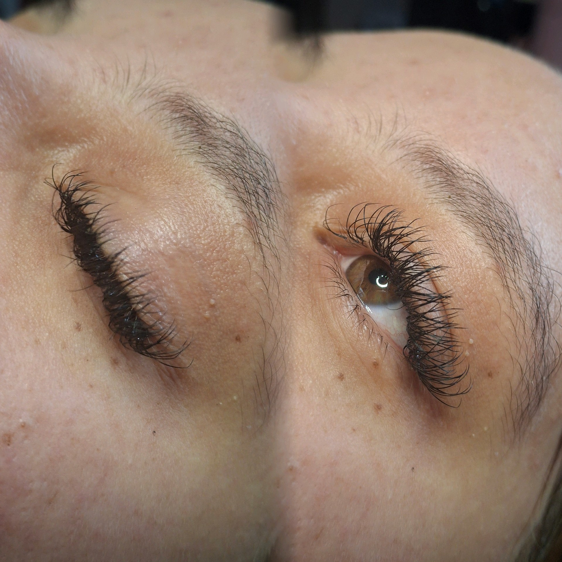 Extensão de cilios Volume Brasileiro