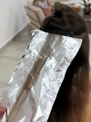 Teste de mechas (avaliação e estudo de caso, sobre as condições reais do cabelo e sobre o dia a dia da cliente, baseando-se do seu objetivo real).