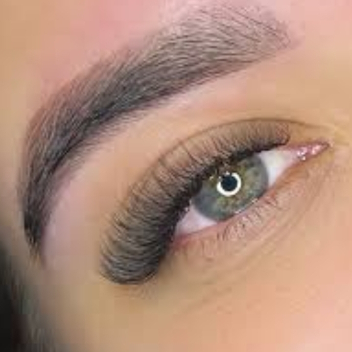 Extensão de cílios Volume Brasileiro