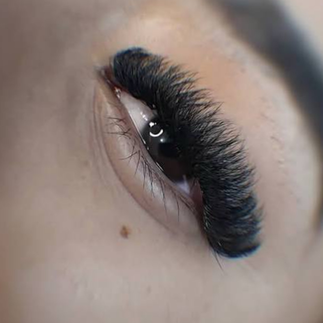 cílios volume russo