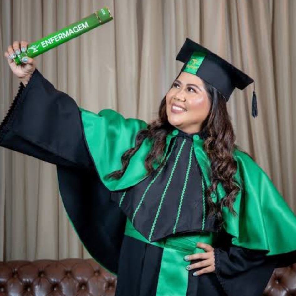 Cobertura Colação de Grau + Missa pacote com 50 fotos digitais / Cobertura completa nos dois eventos 2 Vídeos principais nos dois eventos + vídeos momentos / 20 fotos reveladas Tam 15x21