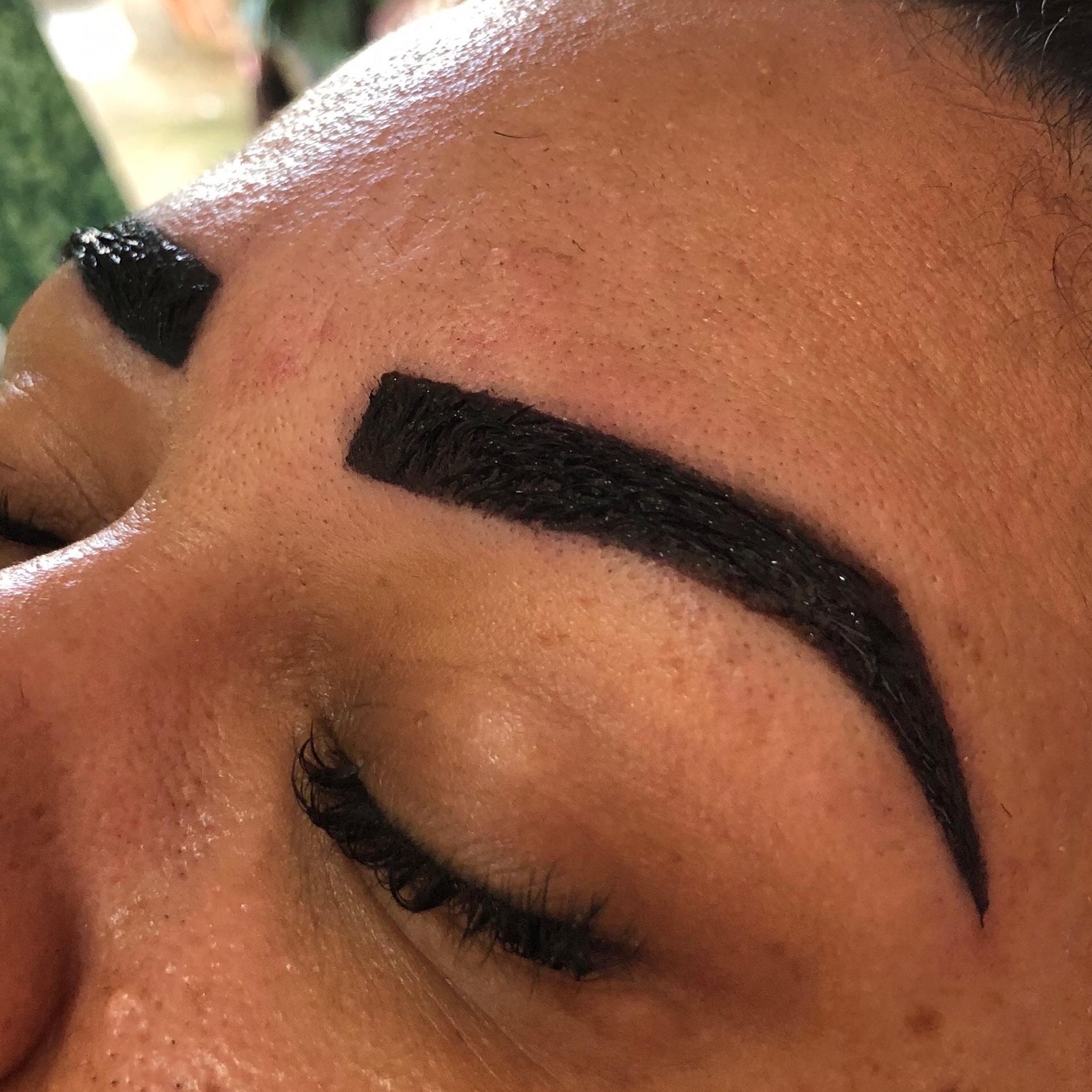 Aplicação de henna              procedimento de aplicação de henna na sobrancelha já com designer