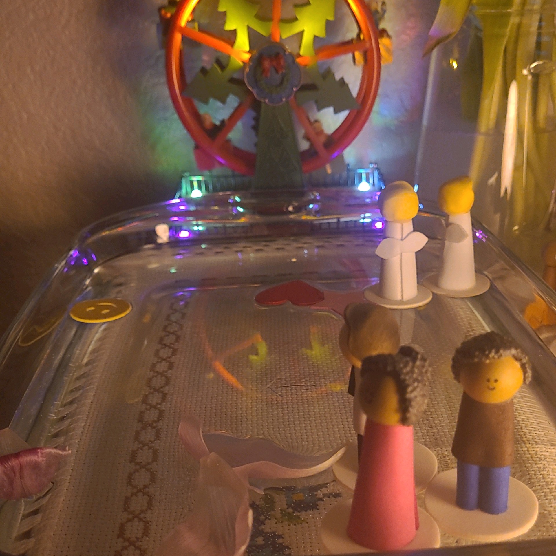 Constelação Familiar Sistêmica Individual com bonecos na água