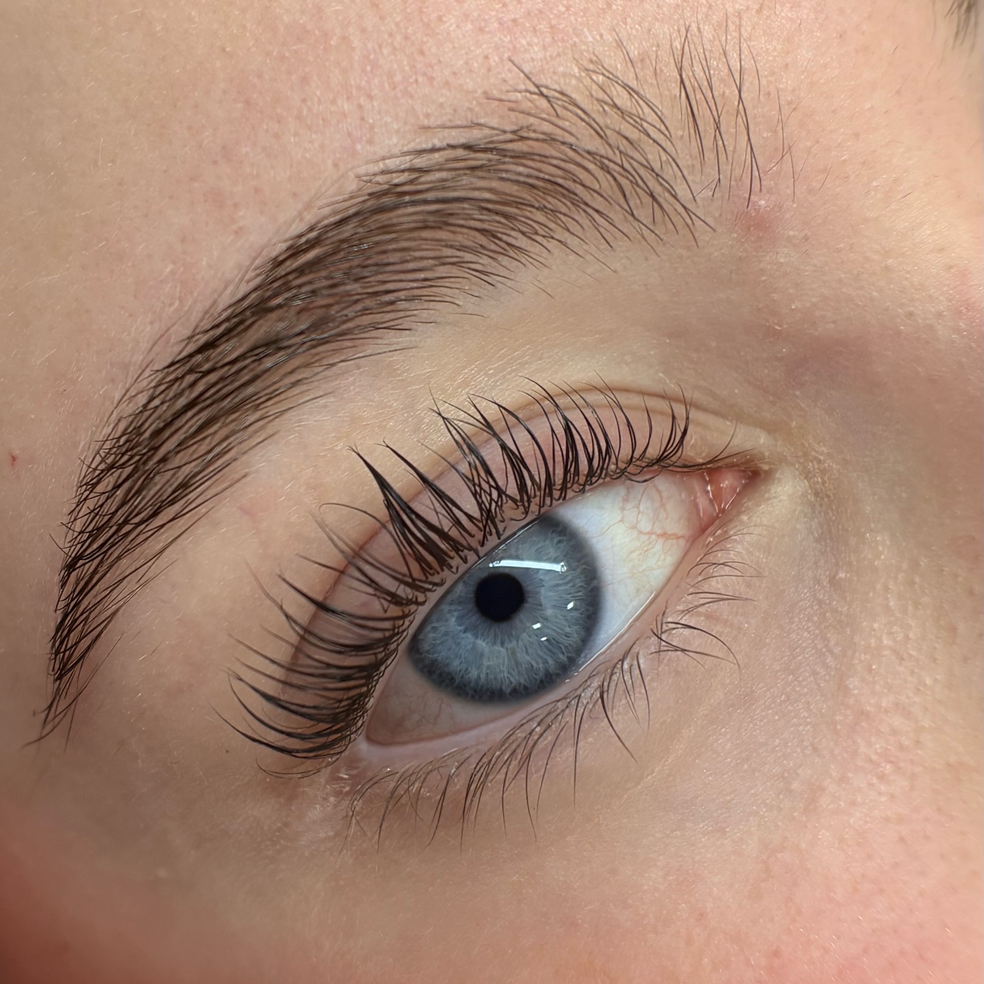 Lash Lifting