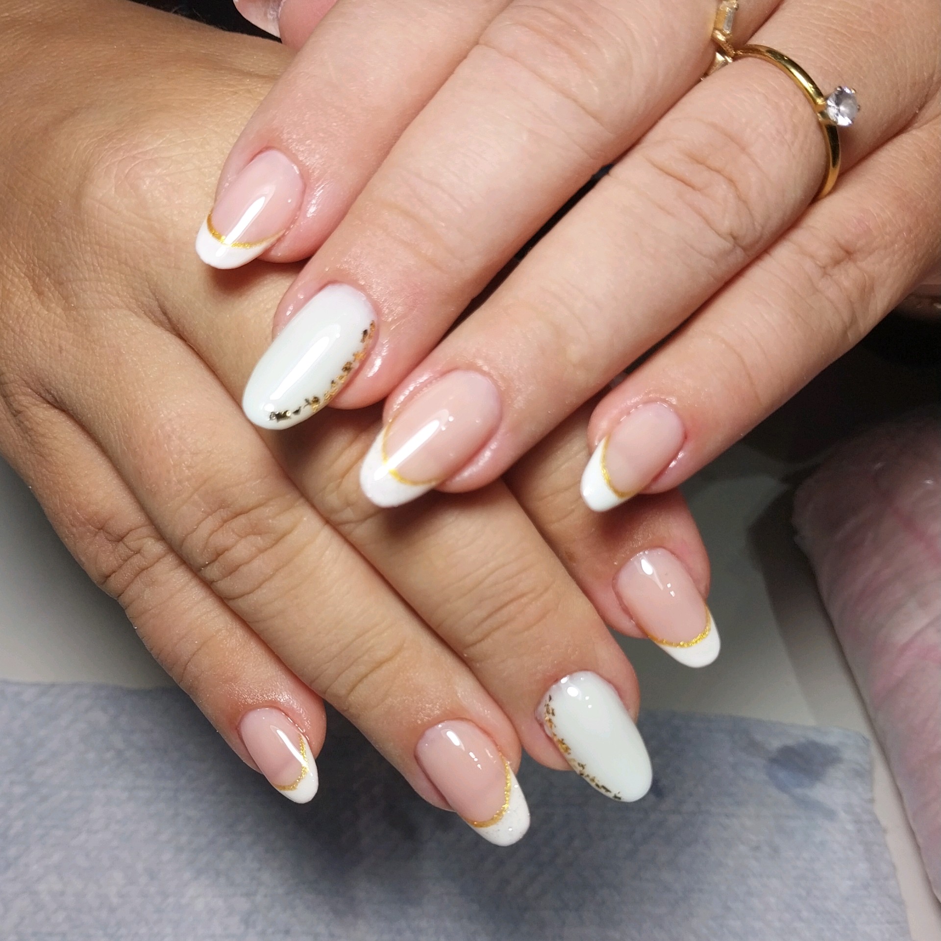 Banho gel em unhas naturais