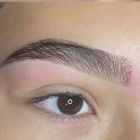 design de sobrancelha