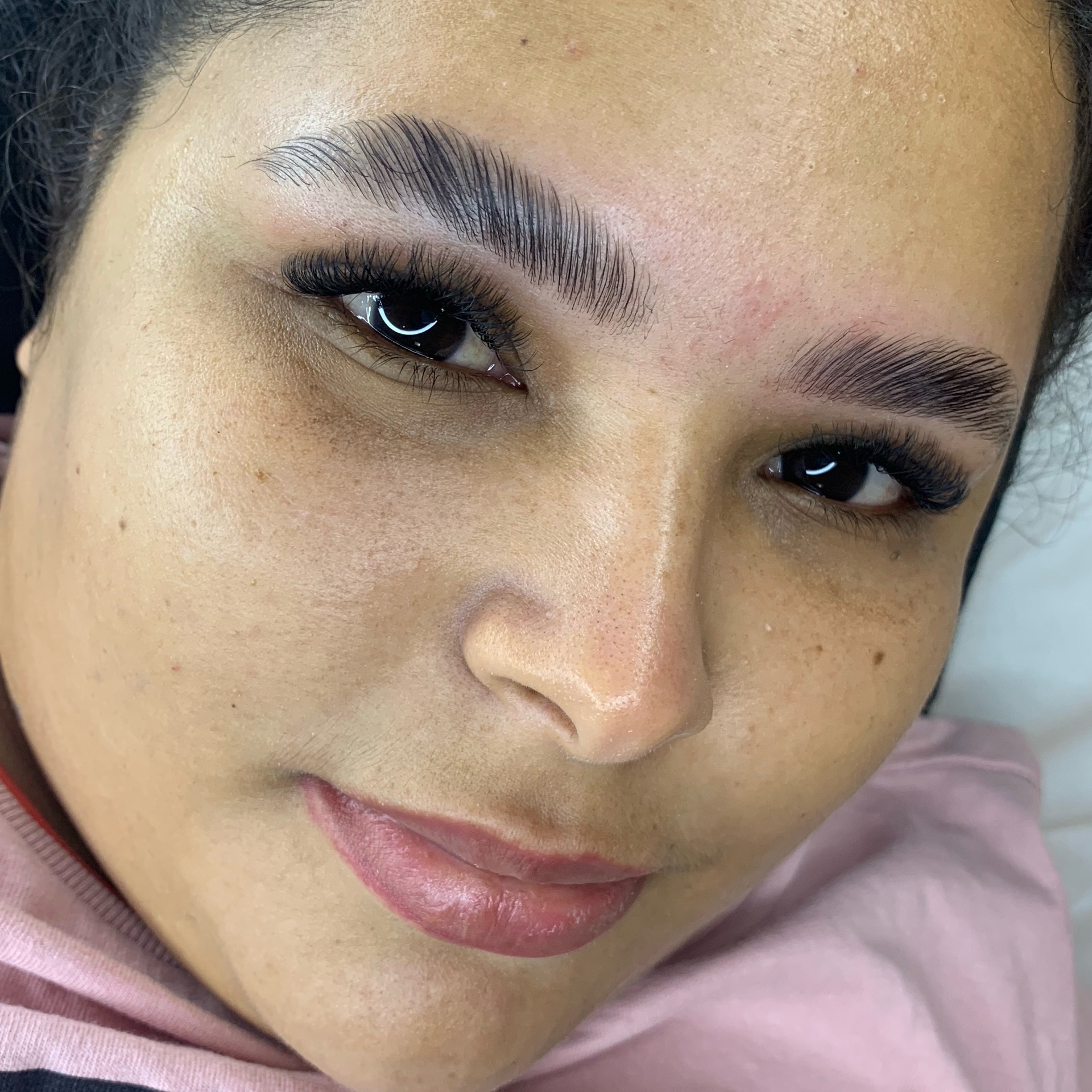 Extensão de cílios v brasileiro