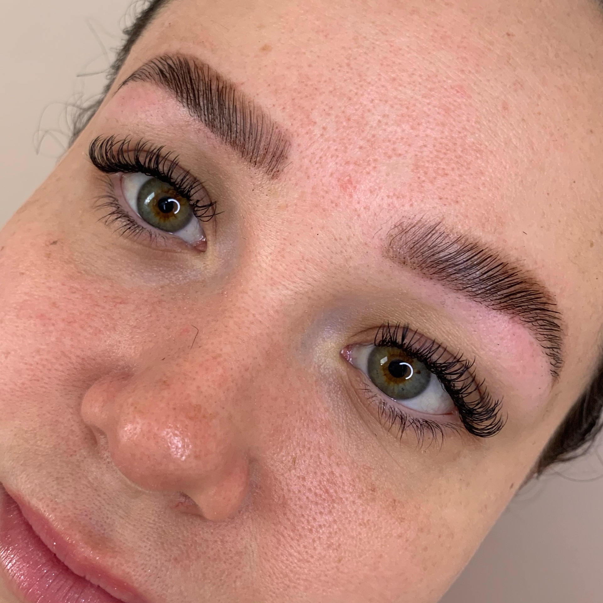 Extensão de cílios efeito rímel