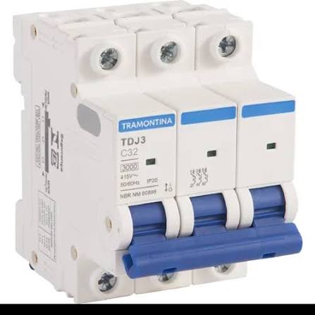 # substituição disjuntor trifásico