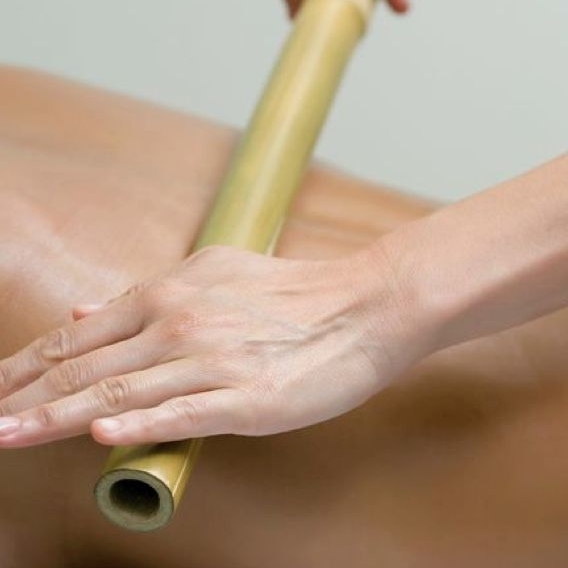 bambuterapia... Terapêutico: desfaz nódulos de tensão e melhora a oxigenação dos tecidos.