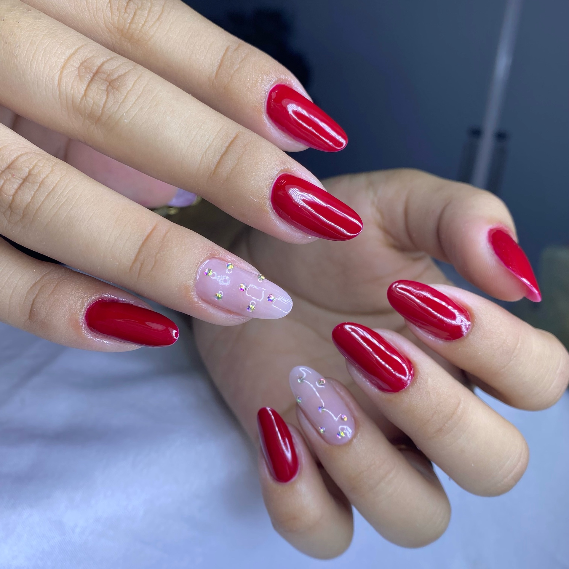 Alongamento + esmaltação ou decoração