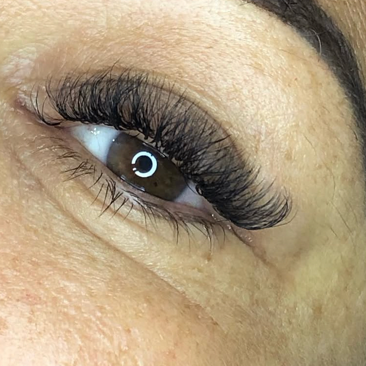 cílios volume glamour