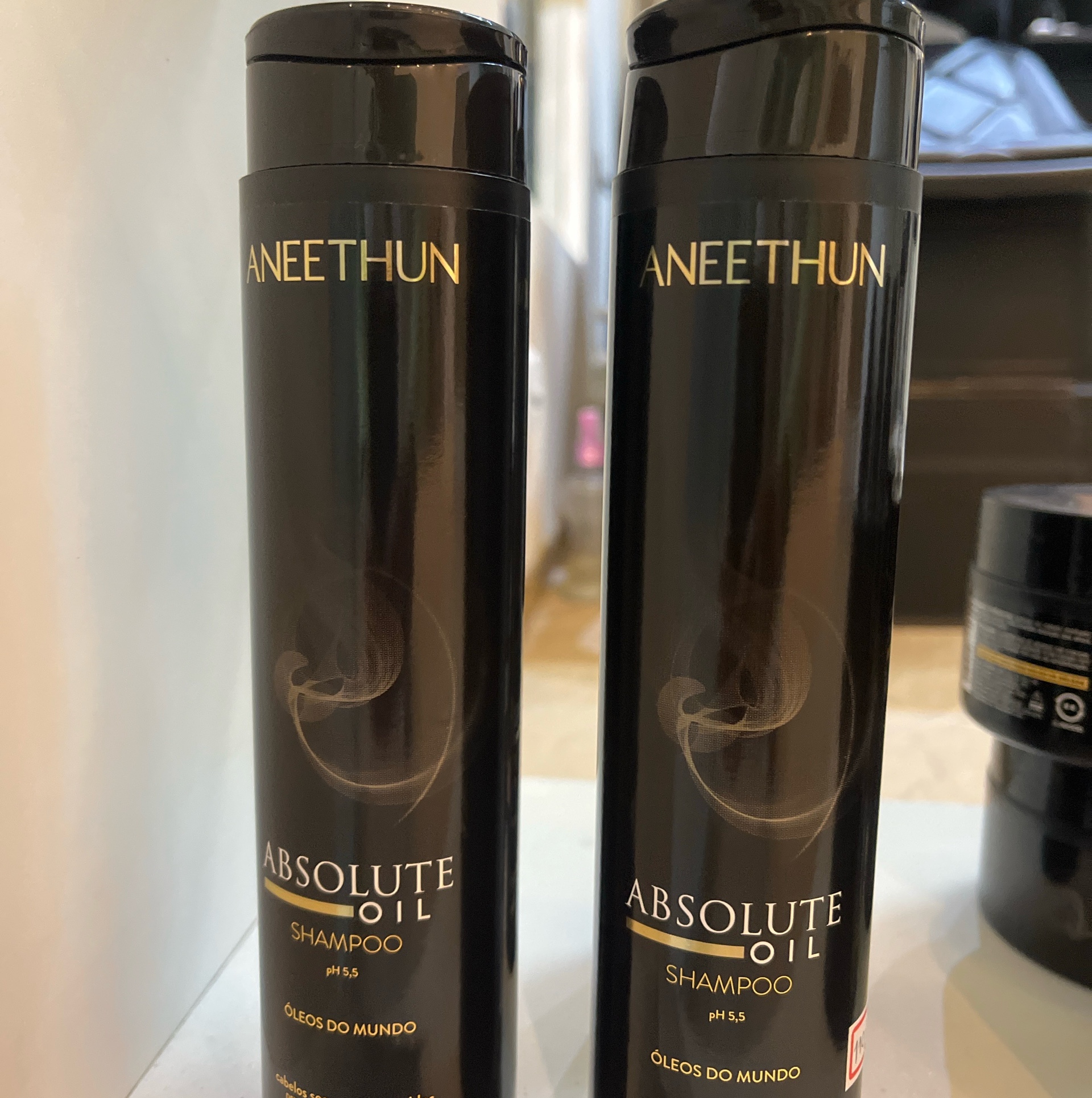 Shampoo Oil