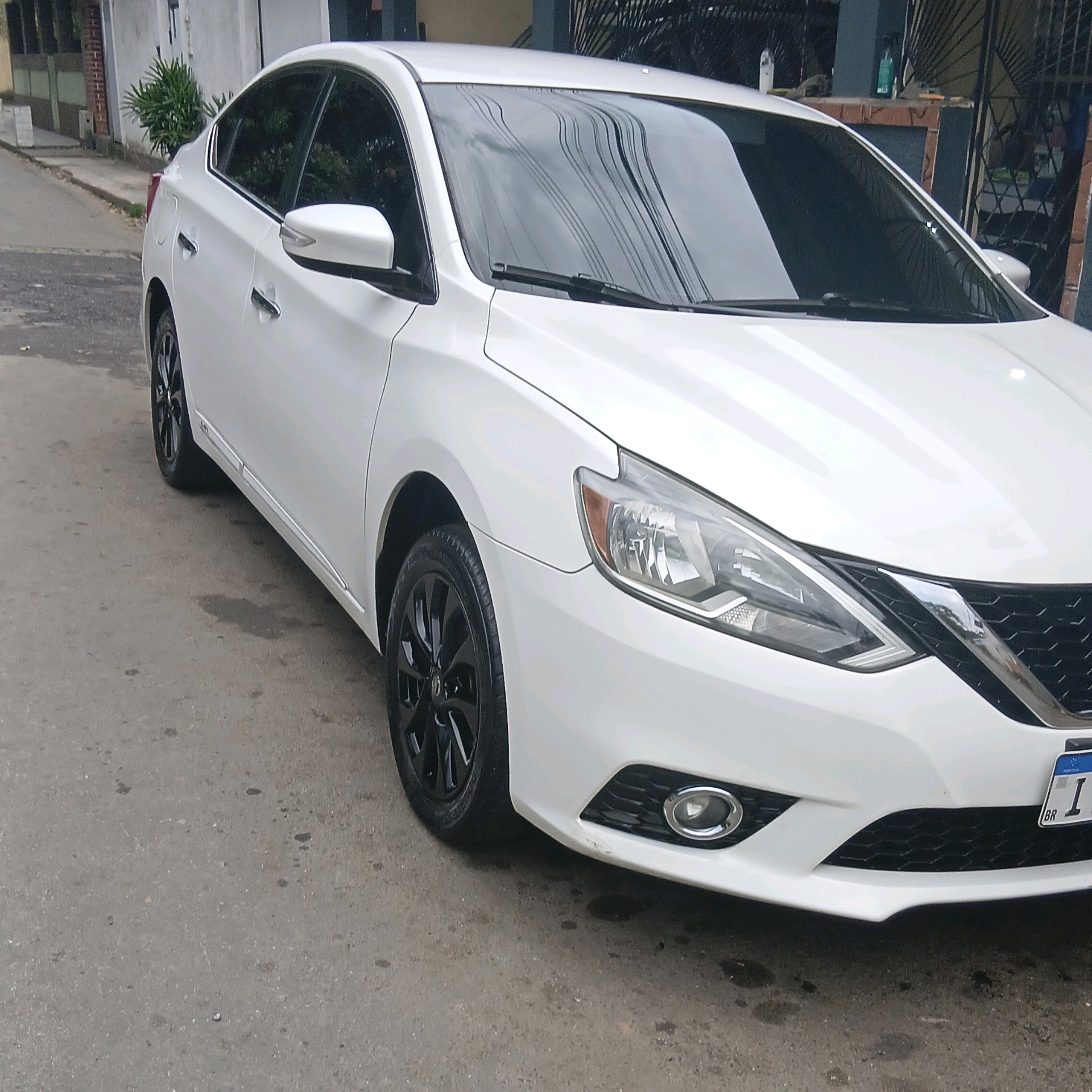 Carro/Sedan