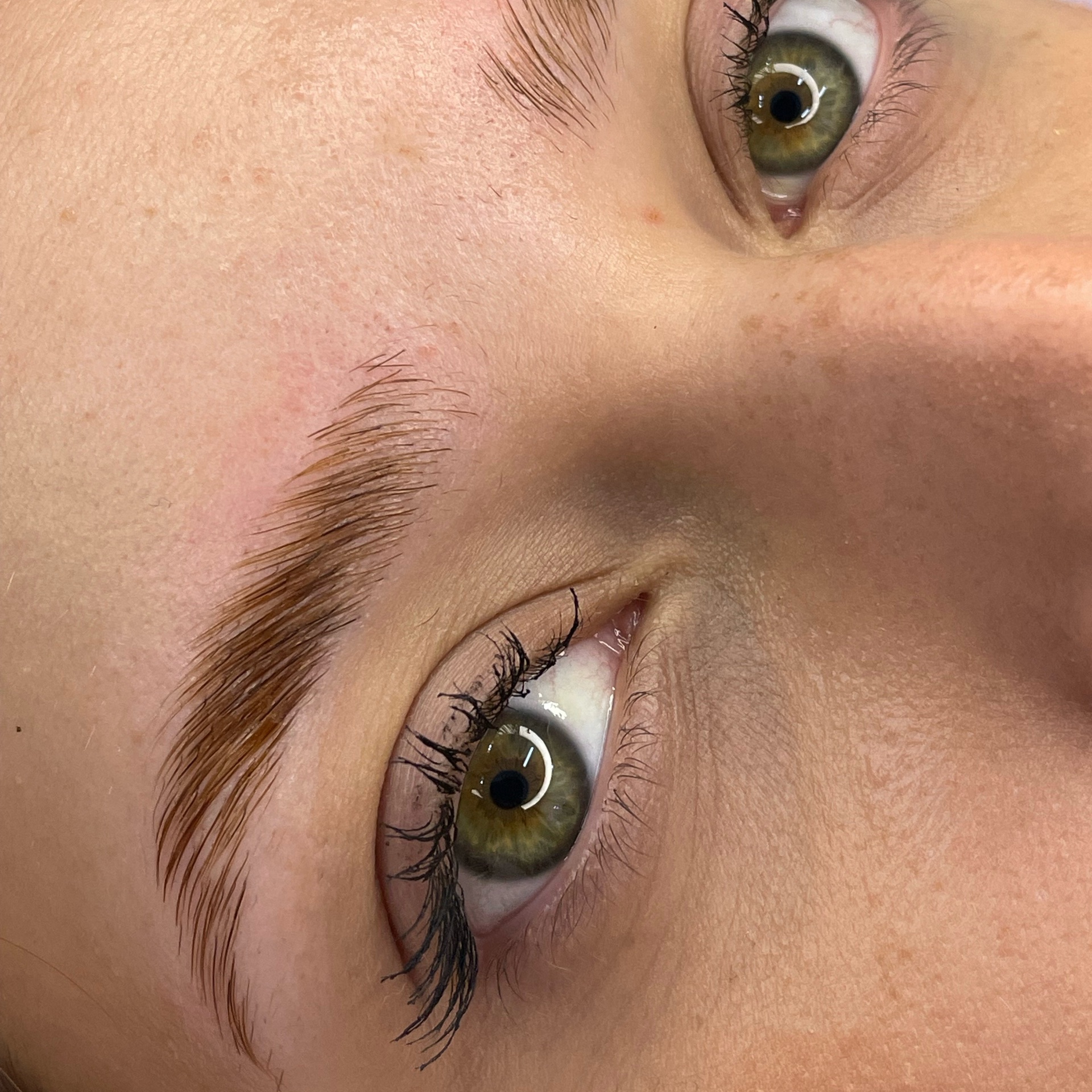 BROW LAMINATION